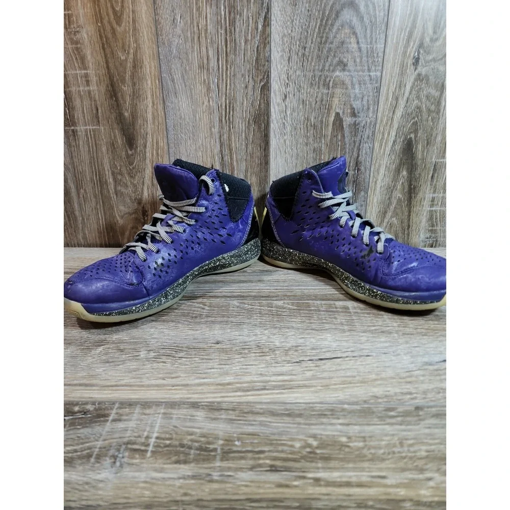 Adidas Rose 3‎ Nightmare Before Christmas Size 6